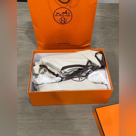 Hermès Chypre Sandals - Picture 12 of 16